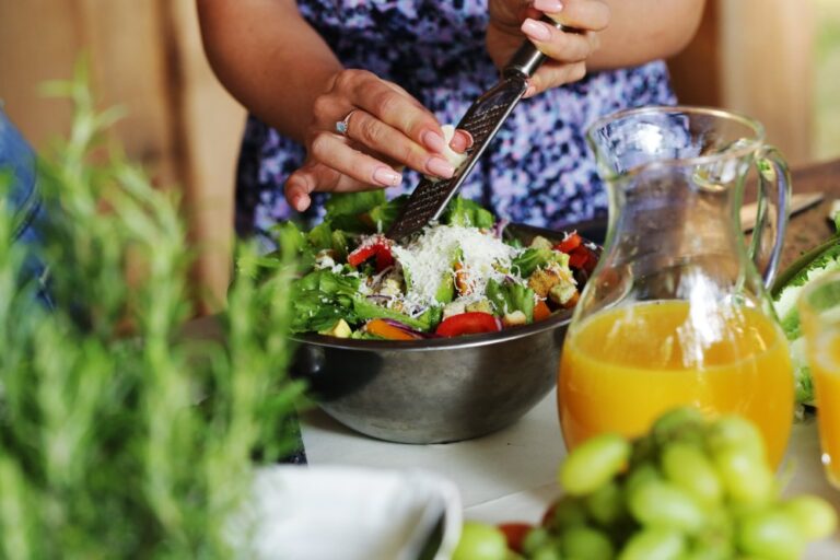 Receitas de Saladas Nutritivas e Deliciosas para Almoço